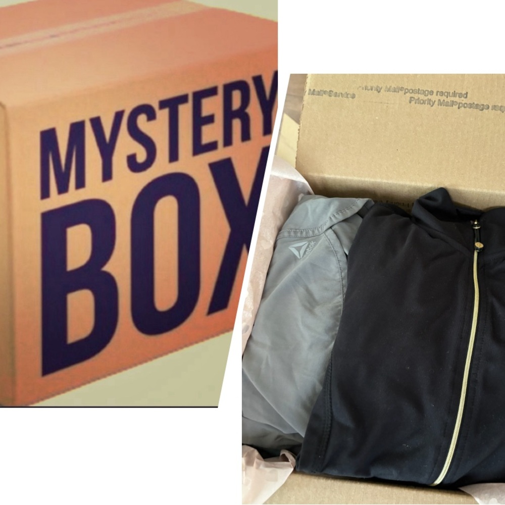 MYSTERY BOX WOMENS SIZE XS/S CLOTHING 8 Pc BUNDLE FOR RESALE Or SELF MB36 5 Lb